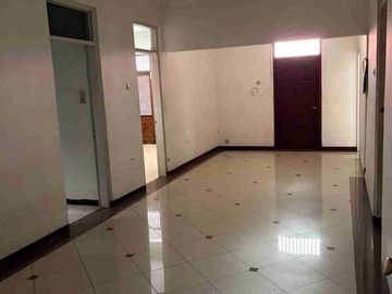Dijual cepat rumah lokasi premium di Patal Senayan