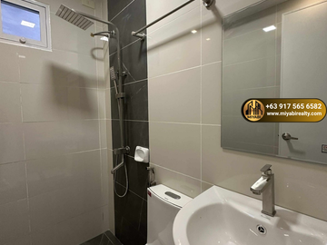 Townhouse in Tandang Sora Quezon City with Maid’s Room – ₱12.5M near Visayas Avenue, Accessible to SM North EDSA SD