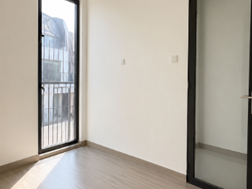 Dijual Rumah Metland Menteng Cakung 2 Lantai + Attic Room Rp2,8 M