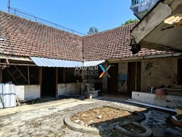 DIJUAL RUMAH VINTAGE HITUNG TANAH COCOK UNTUK GUEST HOUSE, CAFE, PERKANTORAN DI POROS JL. KERTANEGARA MALANG