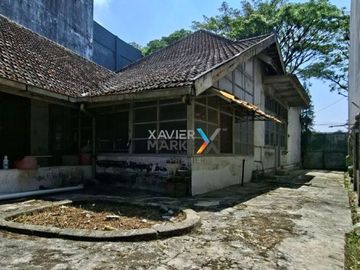 DIJUAL RUMAH VINTAGE HITUNG TANAH COCOK UNTUK GUEST HOUSE, CAFE, PERKANTORAN DI POROS JL. KERTANEGARA MALANG