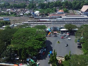 DIJUAL RUMAH VINTAGE HITUNG TANAH COCOK UNTUK GUEST HOUSE, CAFE, PERKANTORAN DI POROS JL. KERTANEGARA MALANG