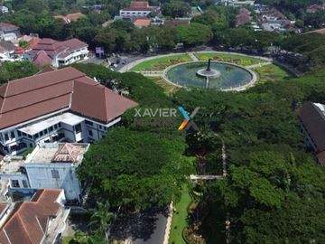 DIJUAL RUMAH VINTAGE HITUNG TANAH COCOK UNTUK GUEST HOUSE, CAFE, PERKANTORAN DI POROS JL. KERTANEGARA MALANG