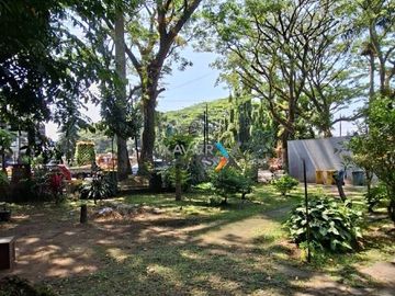 DIJUAL RUMAH VINTAGE HITUNG TANAH COCOK UNTUK GUEST HOUSE, CAFE, PERKANTORAN DI POROS JL. KERTANEGARA MALANG