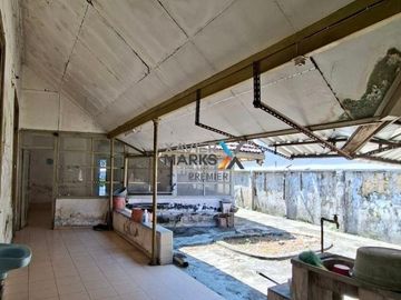 DIJUAL RUMAH VINTAGE HITUNG TANAH COCOK UNTUK GUEST HOUSE, CAFE, PERKANTORAN DI POROS JL. KERTANEGARA MALANG