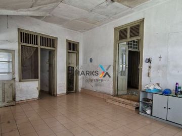 DIJUAL RUMAH VINTAGE HITUNG TANAH COCOK UNTUK GUEST HOUSE, CAFE, PERKANTORAN DI POROS JL. KERTANEGARA MALANG