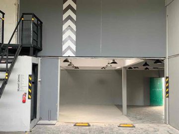 Gudang Kapuk Jakarta Barat LT 1.260 m² | SHM | Hoek | Kontainer 40 Feet | Zona Industri
