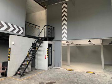 Gudang Kapuk Jakarta Barat LT 1.260 m² | SHM | Hoek | Kontainer 40 Feet | Zona Industri