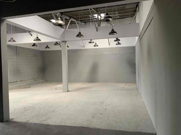 Gudang Kapuk Jakarta Barat LT 1.260 m² | SHM | Hoek | Kontainer 40 Feet | Zona Industri