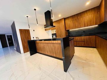 RESIDENCIA NUEVA EN VENTA | TRIPLE ALTURA Y ROOF GARDEN EN METEPEC