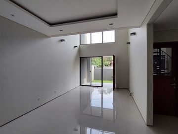 Rumah Qozy New Indent di Jl Madura Megapolitan Cinere
