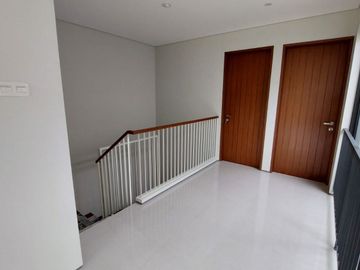 Rumah Qozy New Indent di Jl Madura Megapolitan Cinere