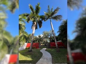 Terreno residencial en Playa Magna, casa club, alberca, áreas recreativas, en venta