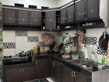 TURUN HARGA! Dijual Rumah Bagus 2 Lantai SHM Full Furnish di Kota Harapan Indah Bekasi