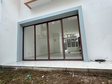 Rumah Ideal 2 Lantai untuk Keluarga di Cluster Alamanda, Jakarta Garden City, Jakarta Timur, 015