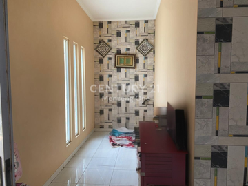 Rumah Hook Nyaman Di Cluster Venice Grand Tomang 2