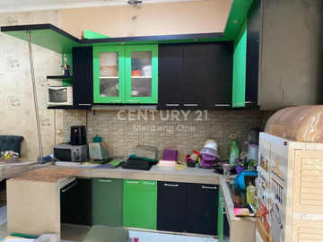 Rumah Hook Nyaman Di Cluster Venice Grand Tomang 2