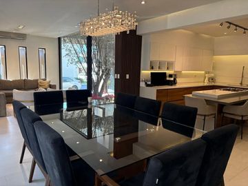 Casa en Venta Las Granadas Laderas, zona Uro, Monterrey