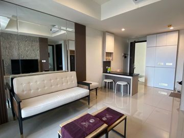 DISEWAKAN UNIT APARTMENT CLEON PARK FULL FURNISH HARIAN
