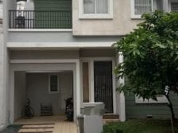 Disewakan Rumah di Chalcedony Phg Gading Serpong
