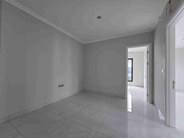 Disewakan Rumah 2 Lantai 4+1 KT di Cluster Jasmia Summarecon Crown Gading