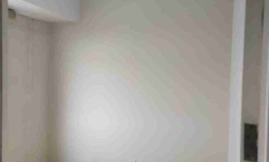 disewakan apartemen semifurnish The Springlake Summarecon Bekasi