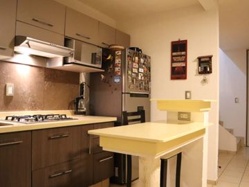 Casa cómoda y funcional, lista para disfrutar la vida con paz y tranquilidad