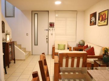 Casa cómoda y funcional, lista para disfrutar la vida con paz y tranquilidad
