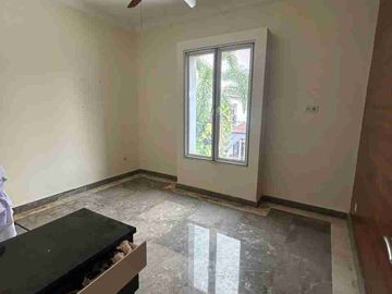 Rumah Bagus 2 Lantai Bebas Banjir harga murah dibawah pasar di Cempaka Putih tengah cempaka Putih jakarta pusat