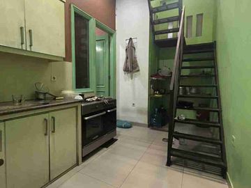 Rumah Bagus 2 Lantai Bebas Banjir harga murah dibawah pasar di Cempaka Putih tengah cempaka Putih jakarta pusat