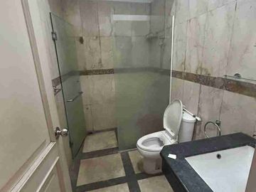 Rumah Bagus 2 Lantai Bebas Banjir harga murah dibawah pasar di Cempaka Putih tengah cempaka Putih jakarta pusat