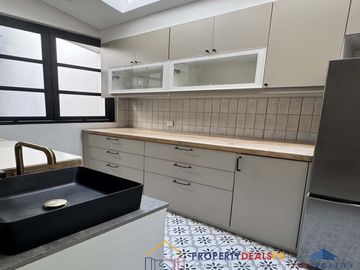House and Lot For Sale in Merville Park Subdivision at Parañaque City