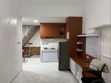 Disewakan Rumah Siap Huni Semi Furnished Lokasi Strategis Dekat Akses Tol di Pamulang