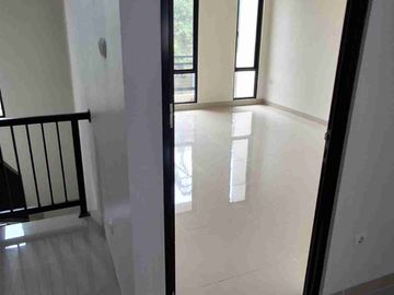 dijual rumah di citra raya Cikupa cluster medit tanah luas