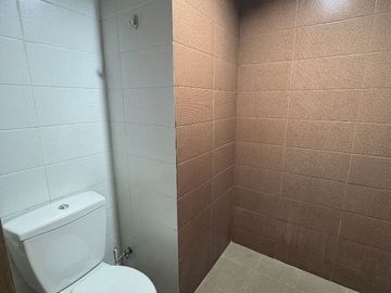 Jual BU Apartemen Puri Orchard Studio Kembangan Jakarta Barat