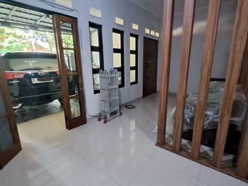 DISEWAKAN RUMAH – RAWASARI, JAKARTA PUSAT