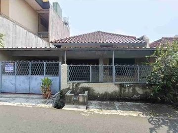 Rumah 1,25 lantai row jalan 2 mobil dijual lingkungan tenang Cipinang Jatinegara Jakarta Timur