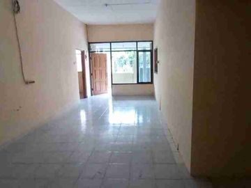 Rumah 1,25 lantai row jalan 2 mobil dijual lingkungan tenang Cipinang Jatinegara Jakarta Timur