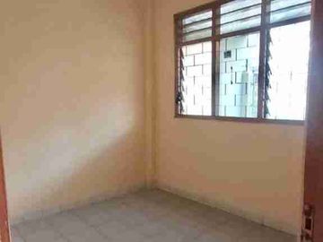 Rumah 1,25 lantai row jalan 2 mobil dijual lingkungan tenang Cipinang Jatinegara Jakarta Timur