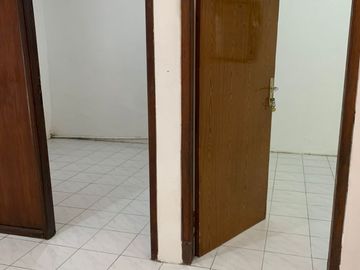 Dijual Rumah 2 Lantai Strategis di Cilandak, Dekat MRT & RS Fatmawati