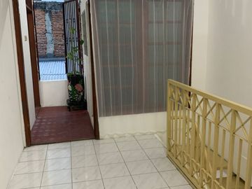 Dijual Rumah 2 Lantai Strategis di Cilandak, Dekat MRT & RS Fatmawati