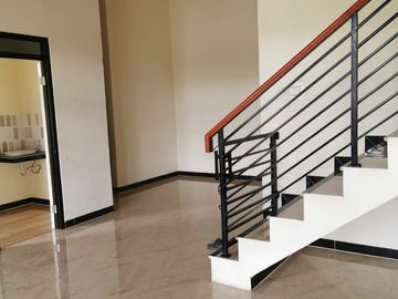 Rumah 2 Lantai Akses Lengkap Harga Murah di Benevento Citra Raya