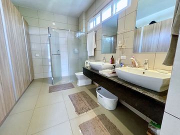 4BR House & Lot for Sale in Verdana Homes, Cavite