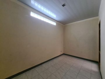 Rumah Minimalis Luas 206 di Serua Ciputat Harga 1M-an Nego Sampe Deal