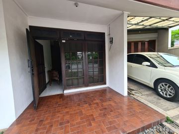 Rumah Minimalis Luas 206 di Serua Ciputat Harga 1M-an Nego Sampe Deal