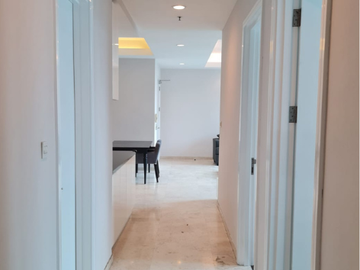 FOR SALE Apartment Setiabudi Residence 3BR