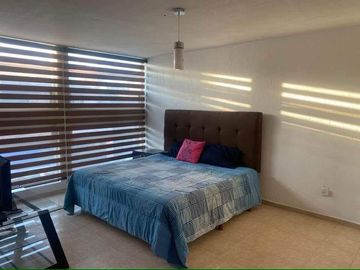 COLINAS DE SAN ISIDRO CASA AMUEBLADA EN RENTA FRENTE AL COSTCO TORRES LANDA LEON GTO