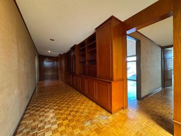Casa seminueva en venta en Zavaleta Puebla de un nivel con amplio jardín y gran terreno