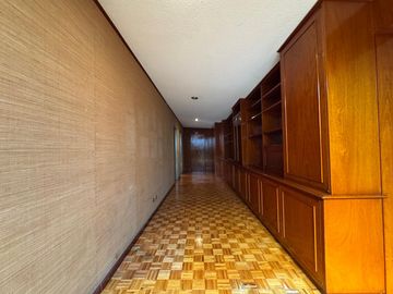 Casa seminueva en venta en Zavaleta Puebla de un nivel con amplio jardín y gran terreno
