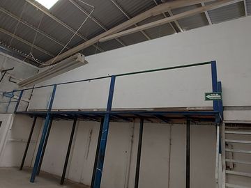 Local comercial con Bodega, Plaza Calziplaza, con estacionamiento, sobre el Blvd Juventino Rosas 410 San Francisco del rincón, Gto